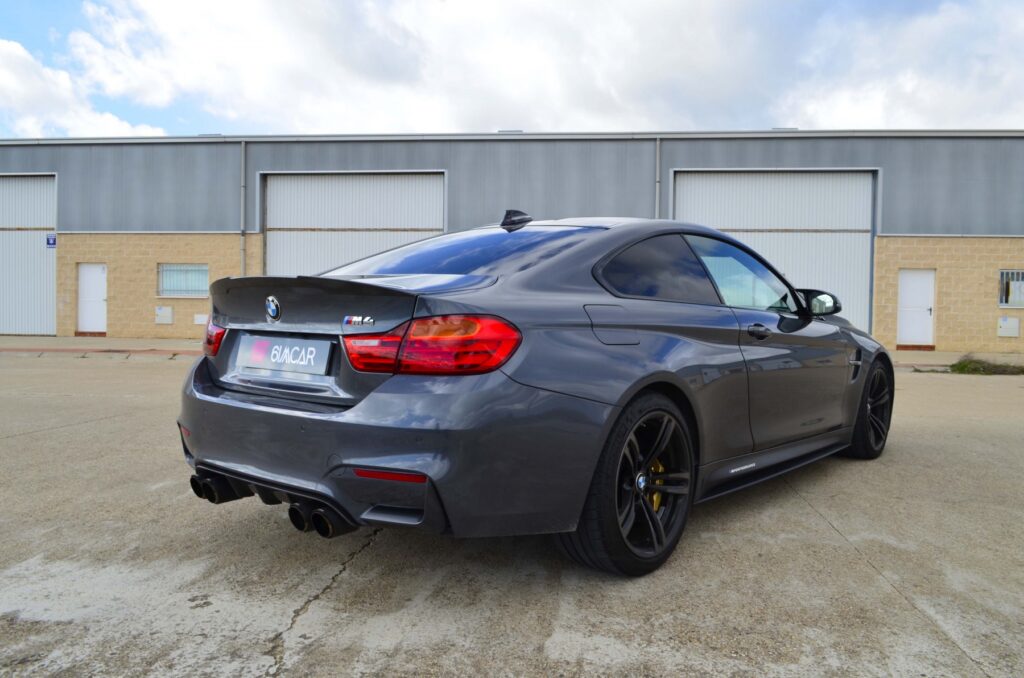 BMW M4 Carbons