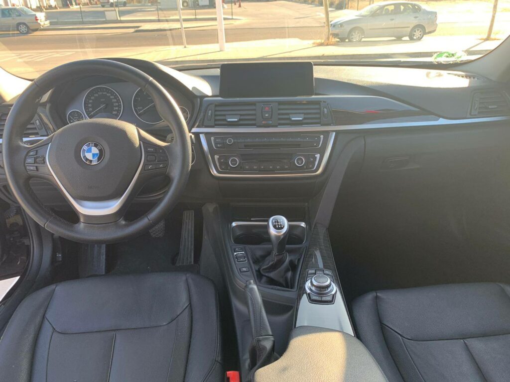 BMW 320D Luxury