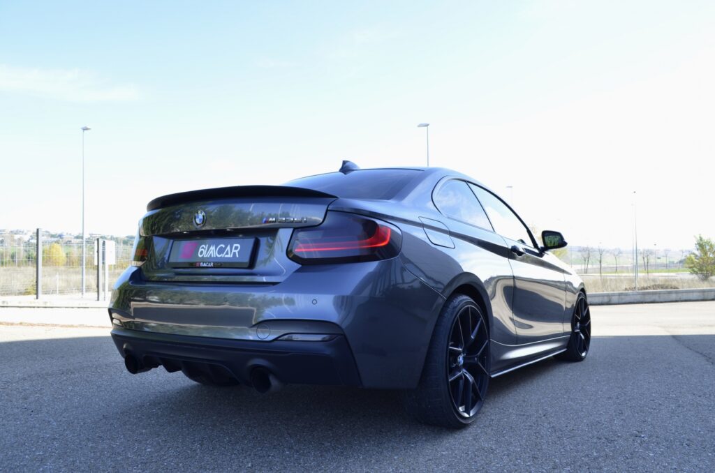 BMW M235i