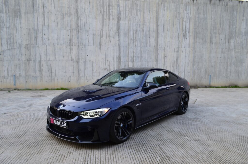 BMW M4 Tanzanite