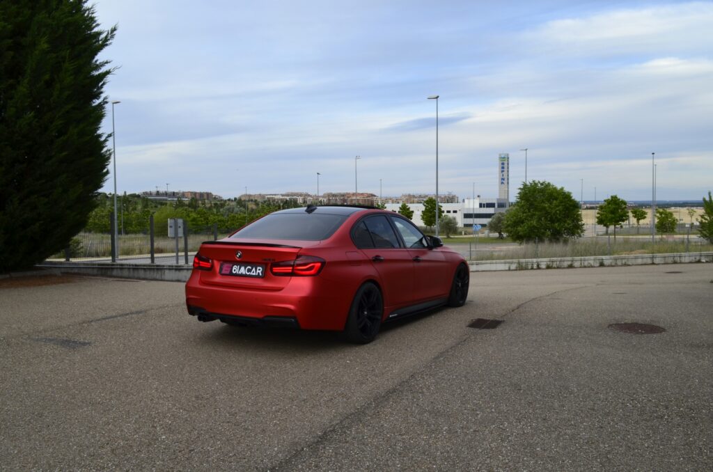 BMW 328i xDrive Red