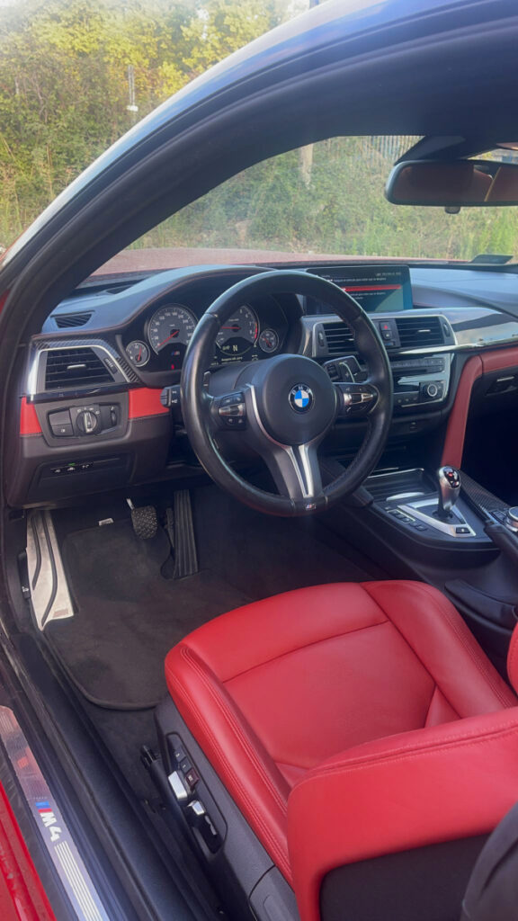 BMW M4 Competition Sakhir Orange